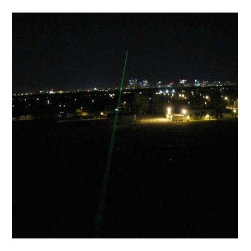 Puntatore laser verde con ghiera e clip raggi astronomico batterie incluse 