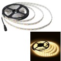Striscia LED adesiva 12V 5 metri IP65 bobina luce led flessibile 60 LED 
