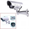 Finta telecamera di sorveglianza con Led lampeggiante e base di fissaggio