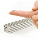 100 Magneti 1 - 0.5 cm calamite multiuso calamita neodimio tonde potenti casa