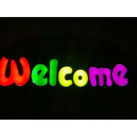 Insegna luminosa pubblicitaria a LED logo WELCOME barre multicolore colorato