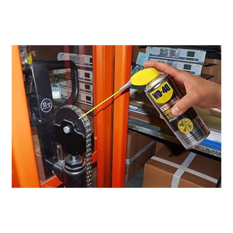WD WD 40 Specialist lubrificante silicone spray due posizioni resis...