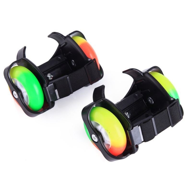 Pattini rotelle luminosi LED regolabili estensibili rollerblade roller 2 ruote