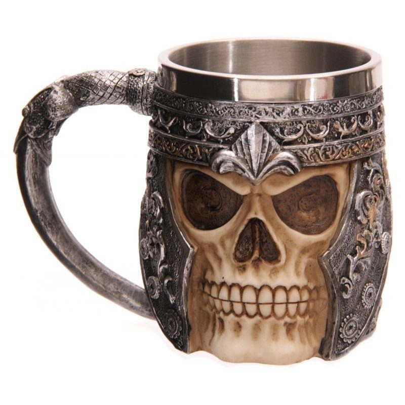 .    Tazza ornamentale scheletro teschio guerriero elmo birra vino vichinga bevande     .