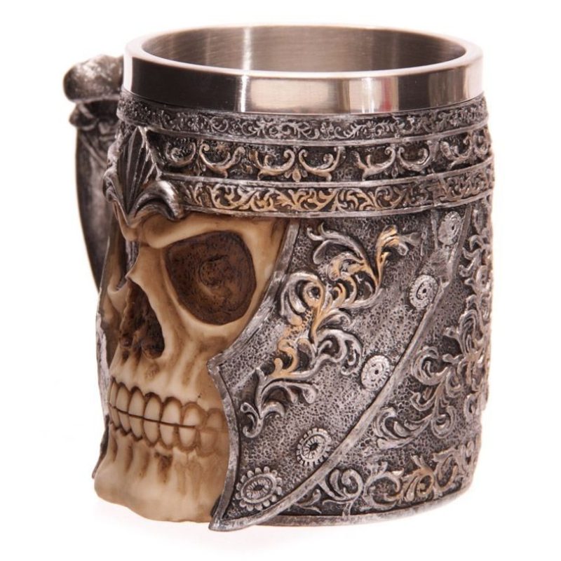 .    Tazza ornamentale scheletro teschio guerriero elmo birra vino vichinga bevande     .