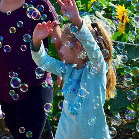 Pistola Spara Bolle di sapone giocattolo a batteria gadget per feste bambini 3+