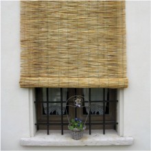Tapparella Arella 120x260 cm in bambù con carrucola legata con cotone finestra